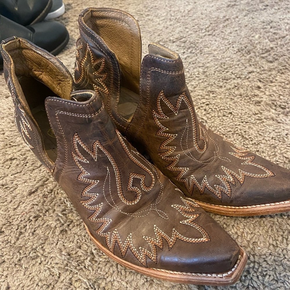 Ariat Dixons